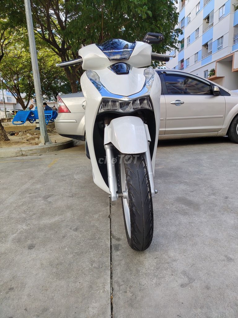 Фото 2: Honda SH 2022 Белый 125i CBS