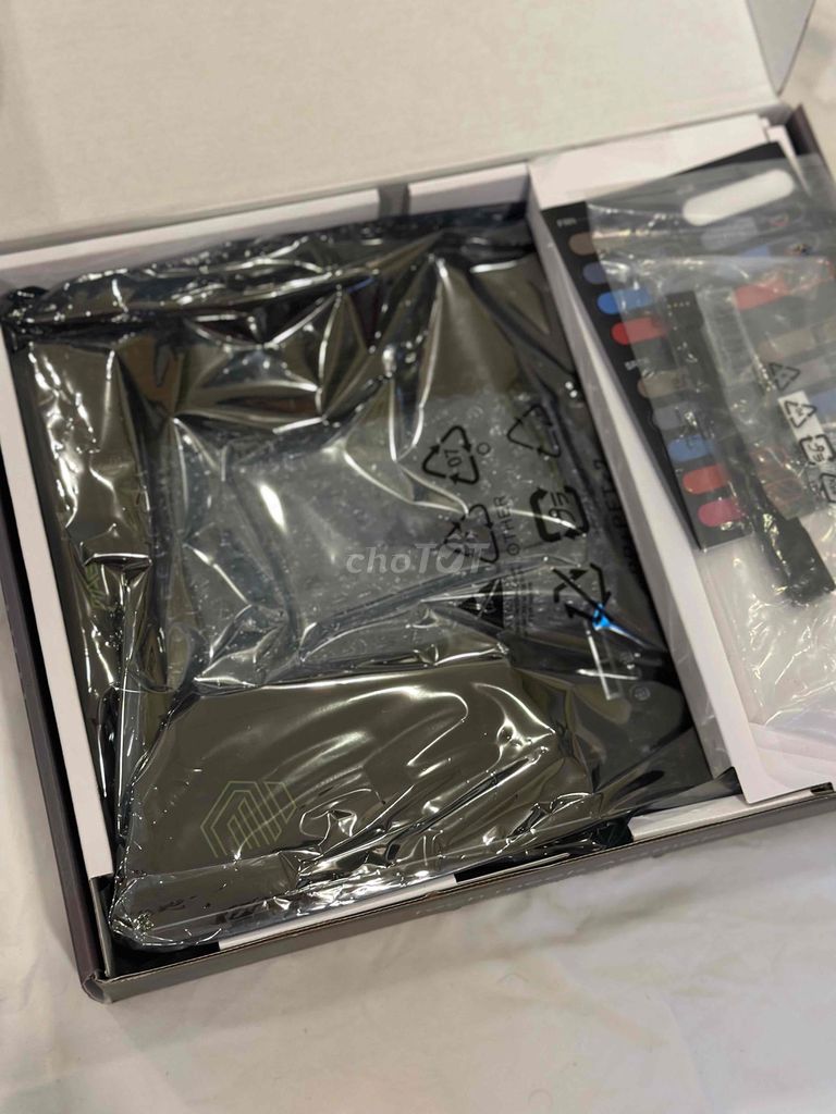 Материнская плата MSI MAG B850 Tomahawk max WIFI Черная