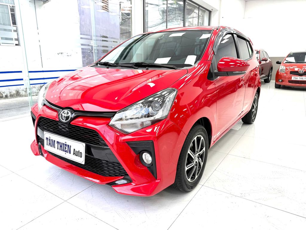Фото 3: TOYOTA WIGO 1.2AT 2021 компактный семейный автомобиль
