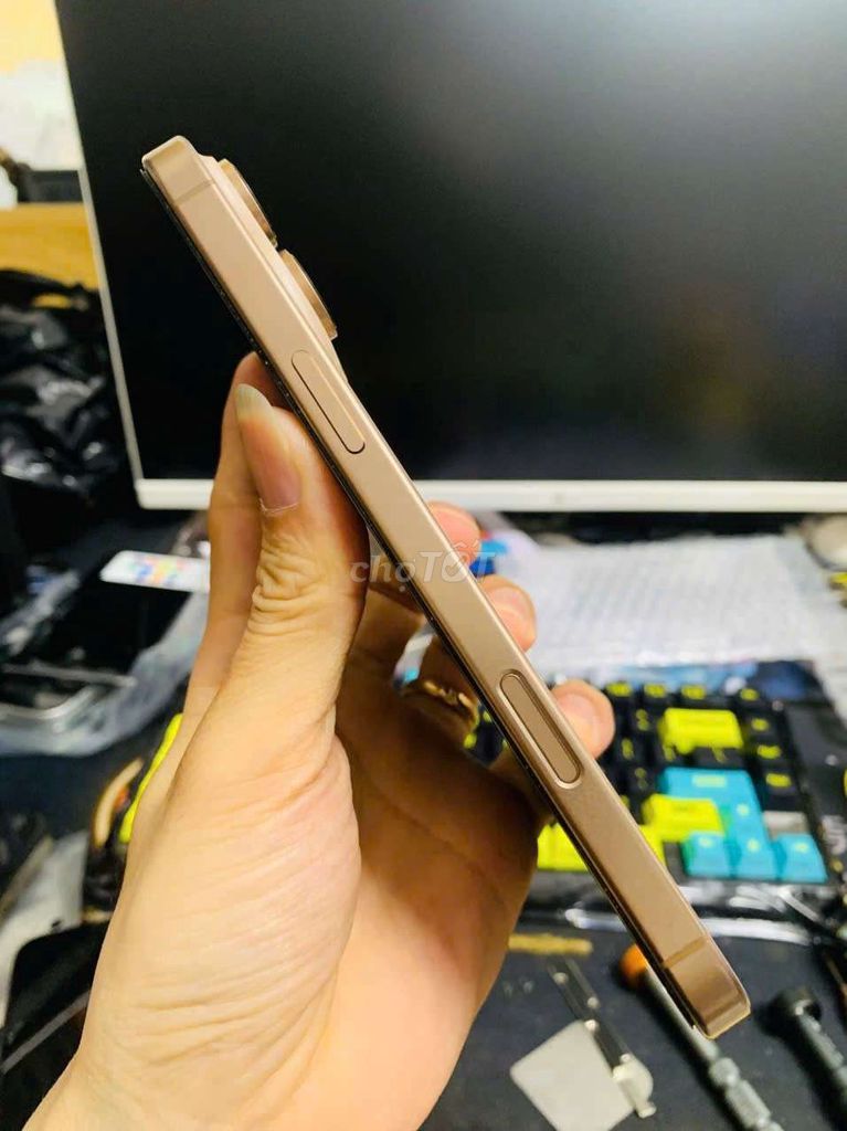 Фото 2: Apple iPhone 16 Pro Max 256GB 2 sim vật lý
