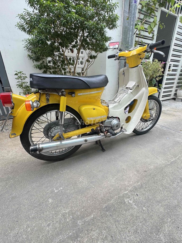 Фото 3: Honda Cup Япония 50cc Золотая