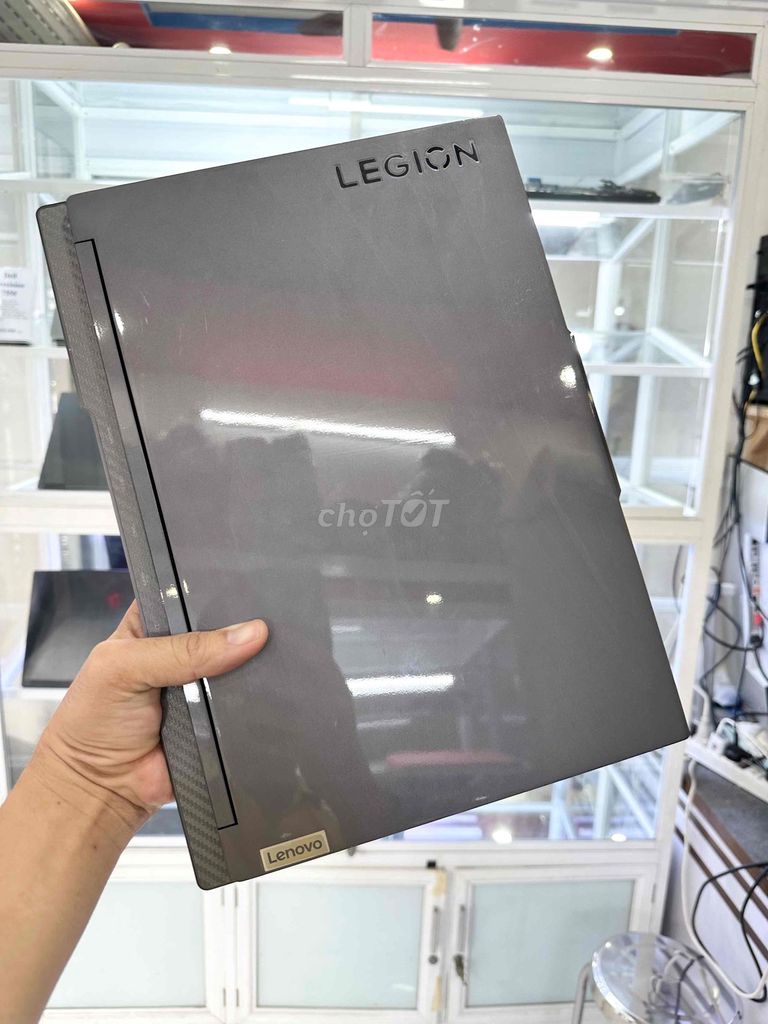 Фото 2: Lenovo Legion Slim7 16IAH7 Ноутбук отличный 99