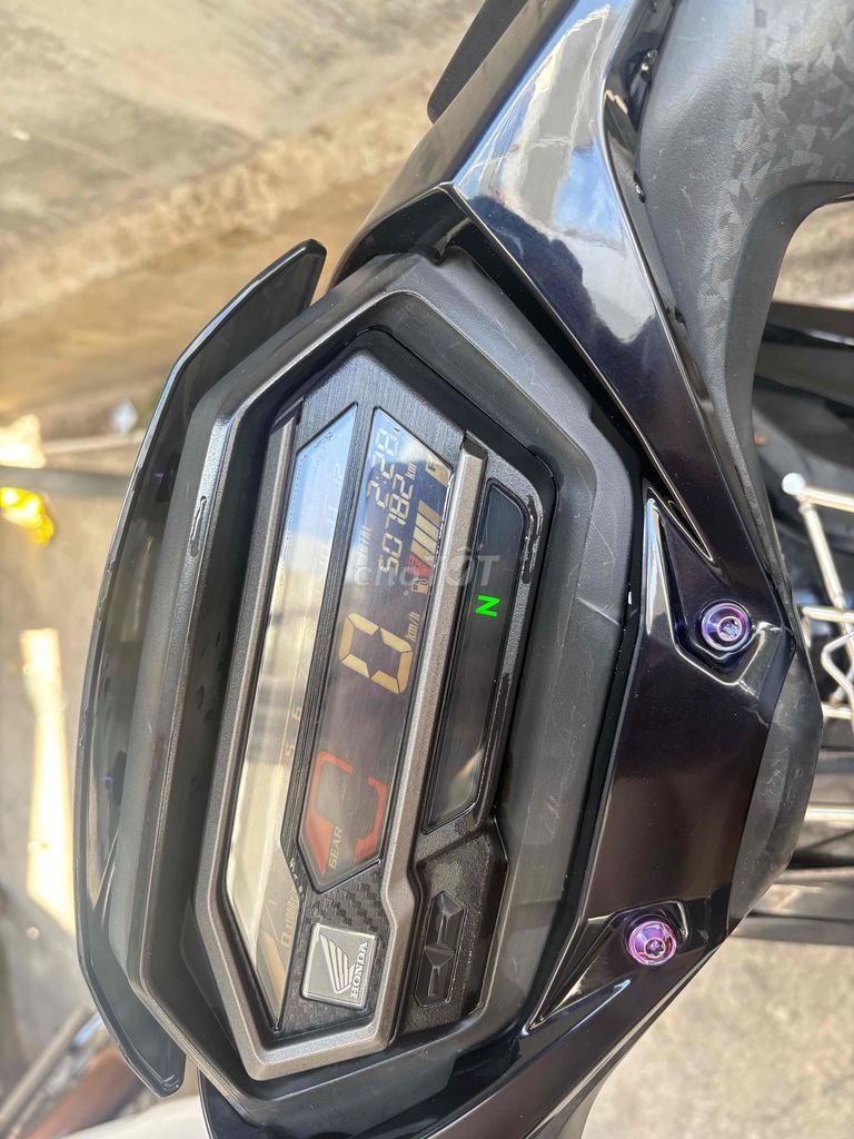 Фото 2: Honda Winner X 2021 Черный 50.000км