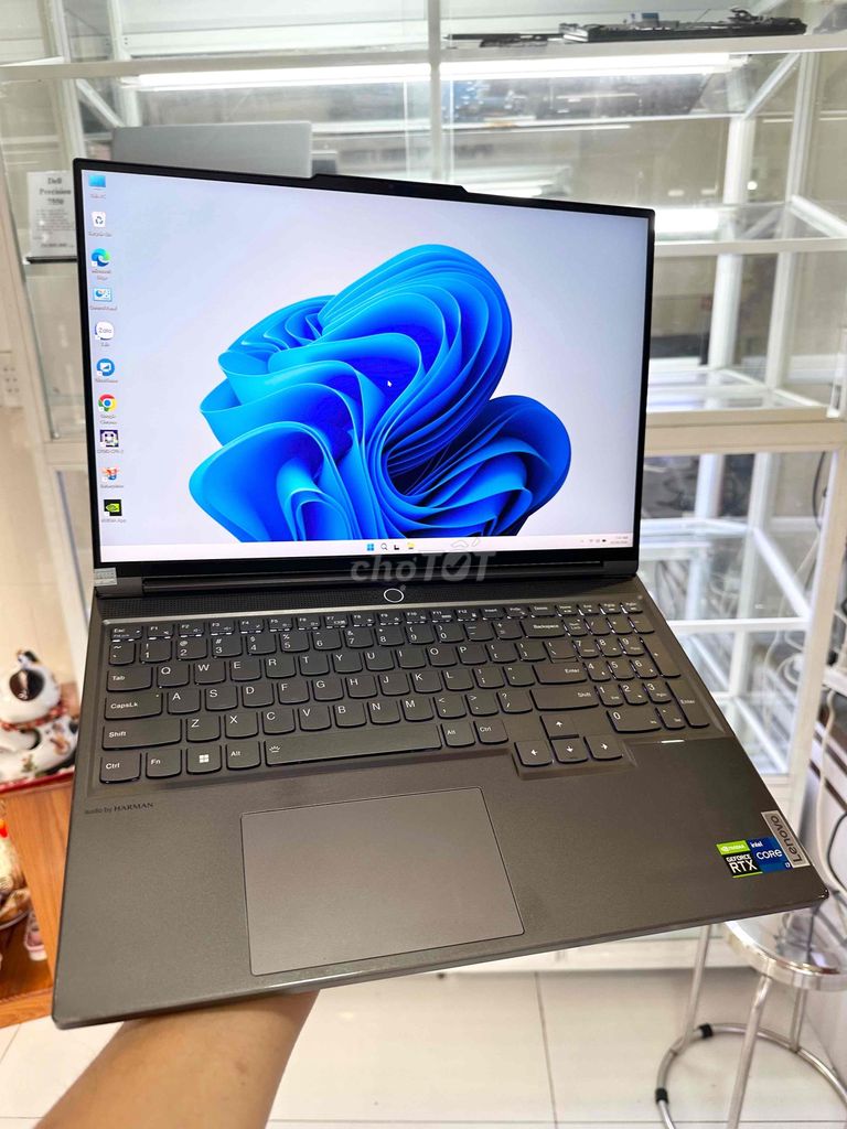 Lenovo Legion Slim7 16IAH7 Ноутбук отличный 99