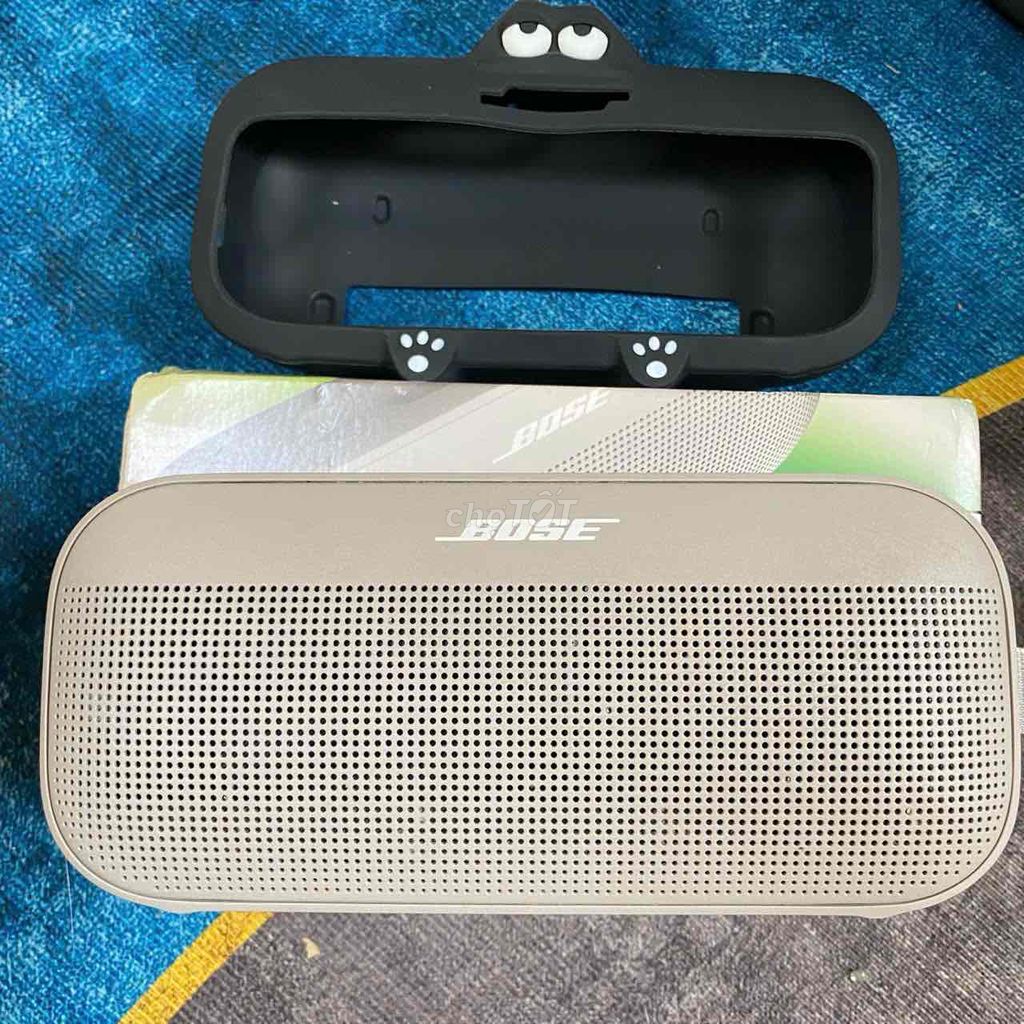 Фото 2: Колонка Bose Soundlink Flex 2 полный комплект БХ 2027