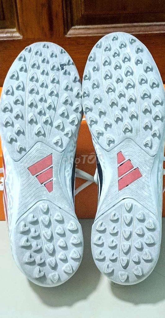 Фото 2: Бутсы Adidas Predator Club TF FT 98%