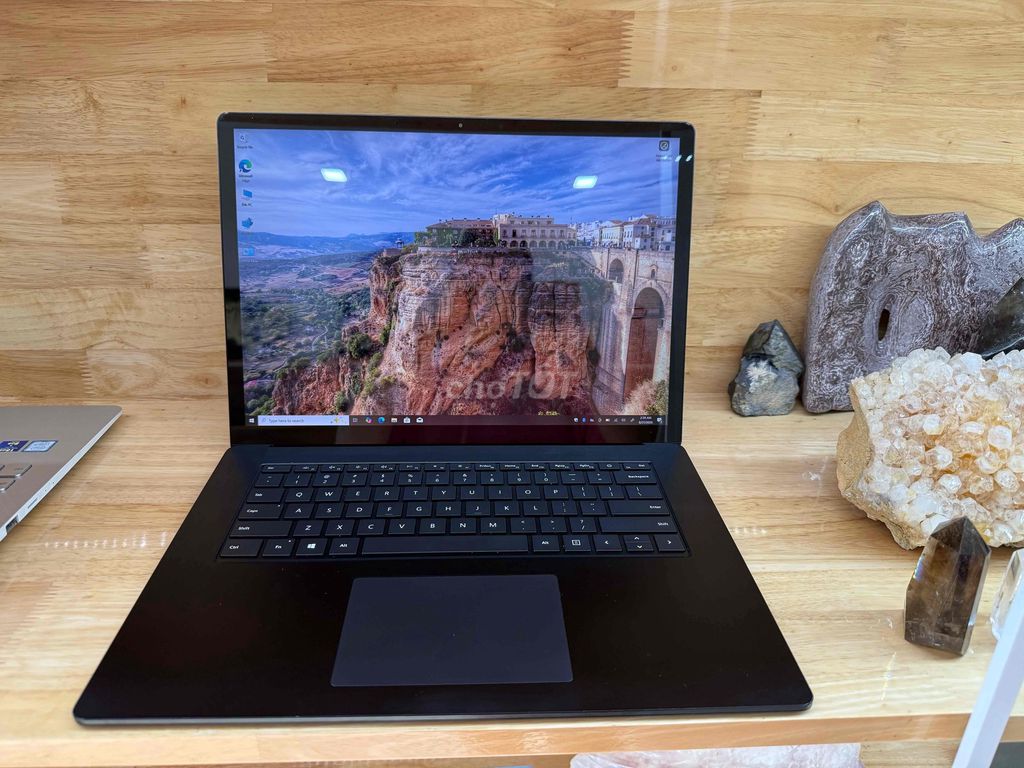 Фото 2: Microsoft Surface Laptop 4 i7 16GB/256GB 15 inch Đ