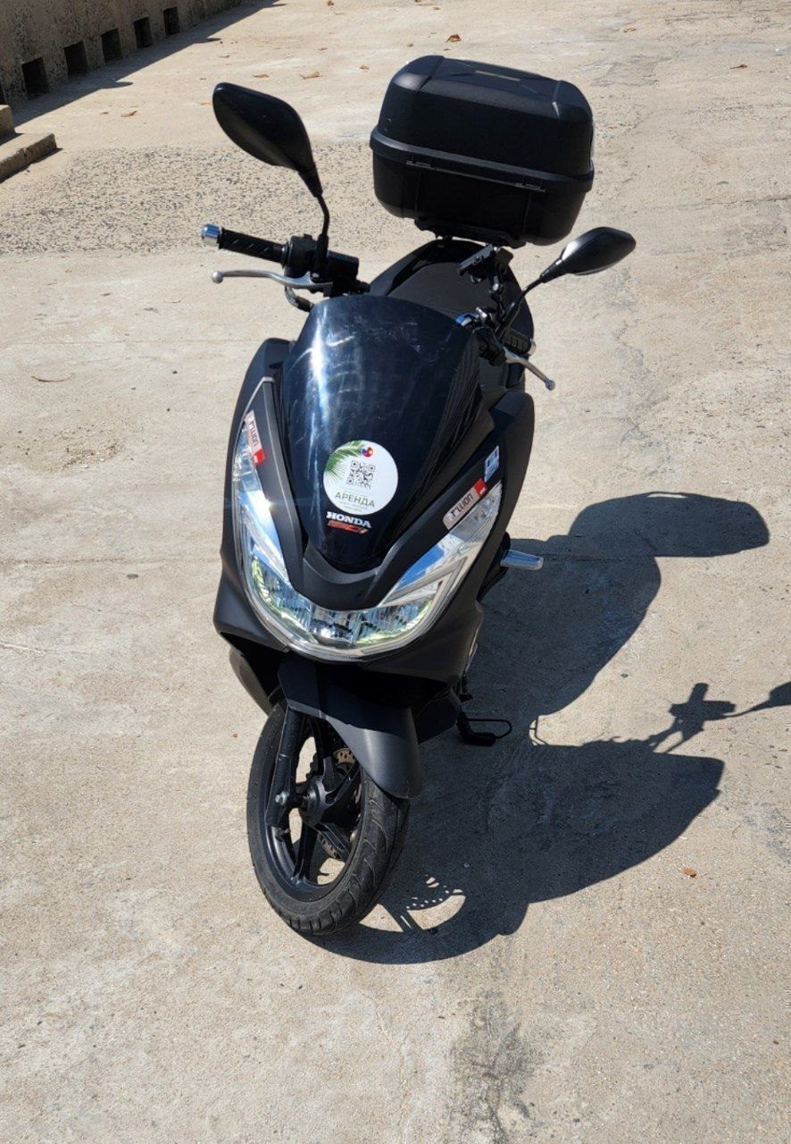 Сдаётся в аренду Honda PCX 2017, 125cc, с системой Smart Key