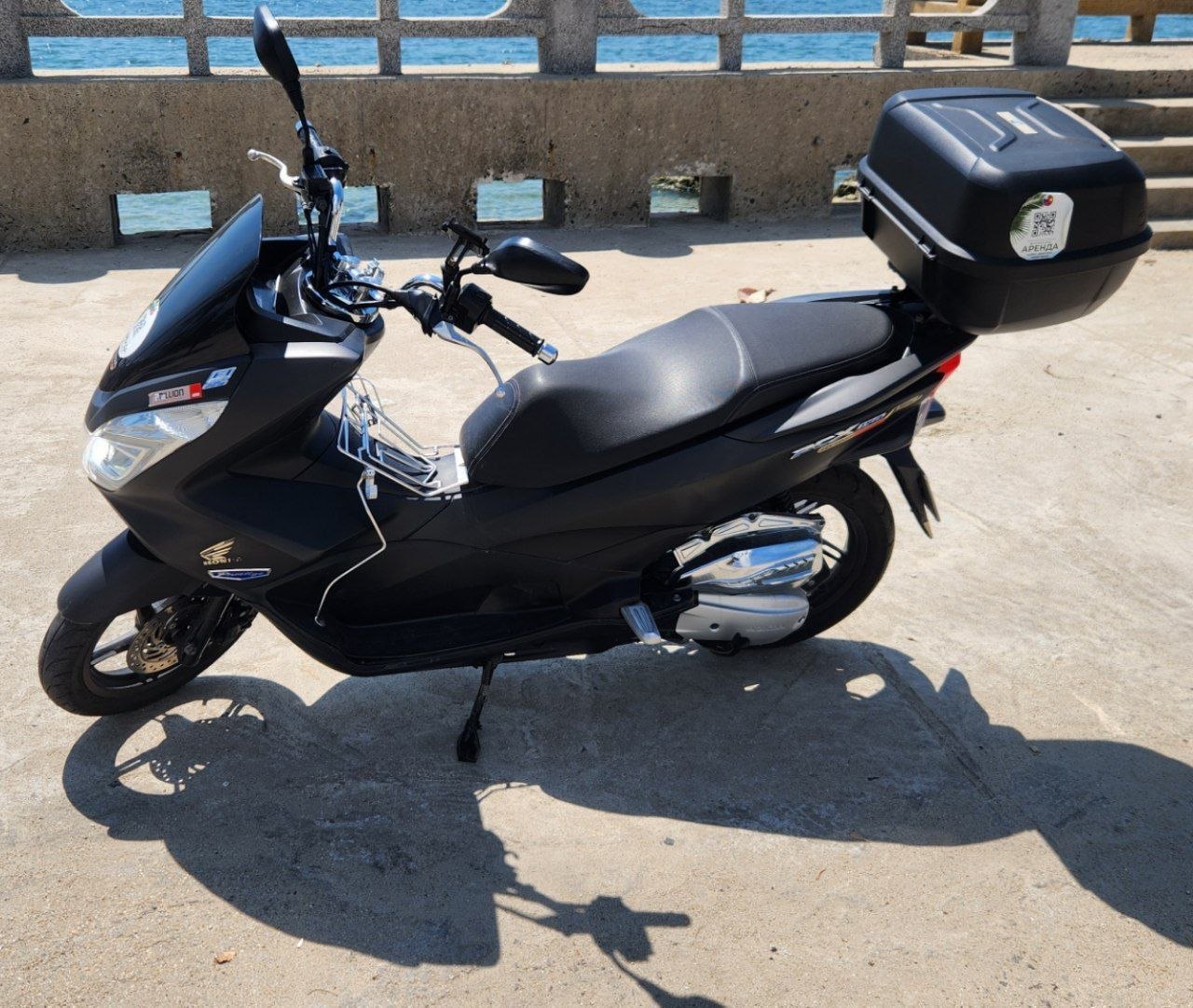 Фото 3: Сдаётся в аренду Honda PCX 2017, 125cc, с системой Smart Key