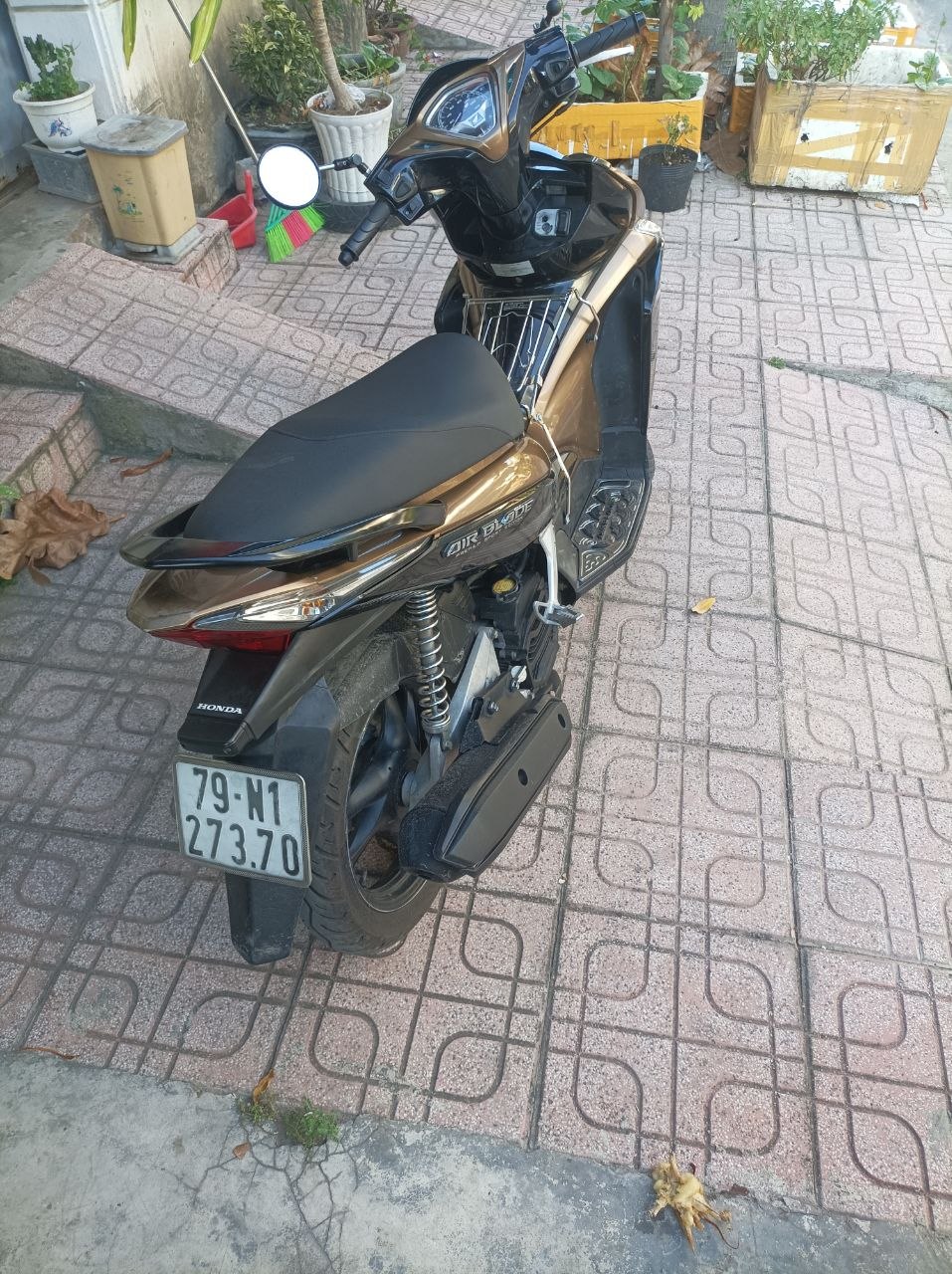 Фото 3: Продаётся надёжный Honda Air Blade 2012 года, инжектор