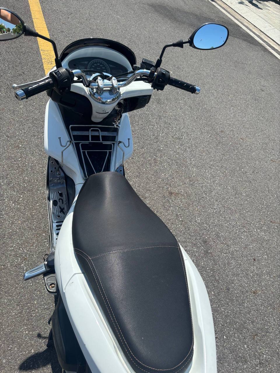 Фото 2: Продаётся Honda PCX 125, 2013 года выпуска