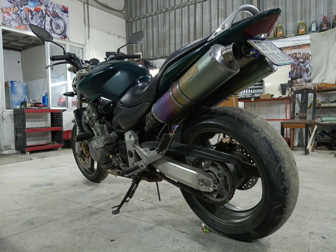 Продаётся мотоцикл Honda Hornet 919 2007 года выпуска с инжекторным двигателем.