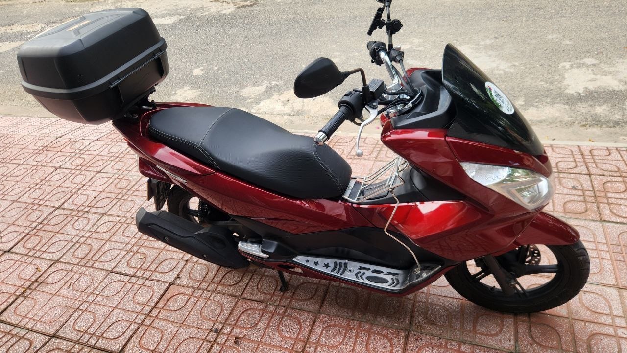 Сдаётся в аренду Honda PCX 2017, 125cc