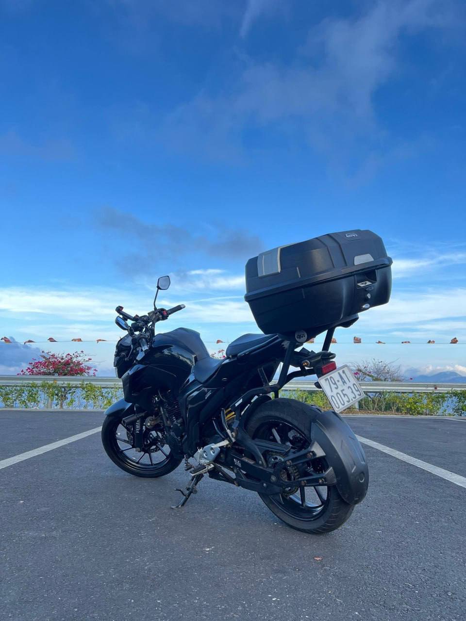 Фото 3: Продаётся мотоцикл Yamaha FZ25 в отличном состоянии, подходит для повс