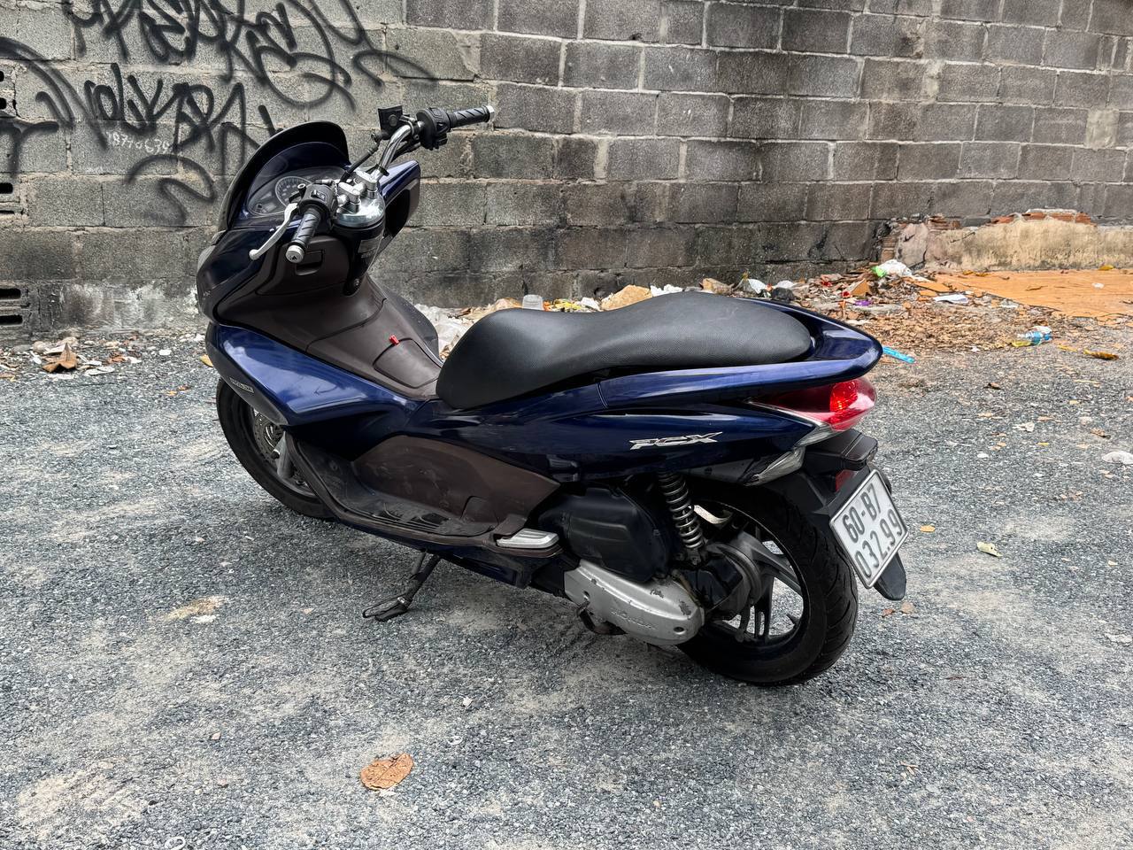 Фото 3: Продаётся легендарный байк Honda PCX 2011 года, 125 кубов
