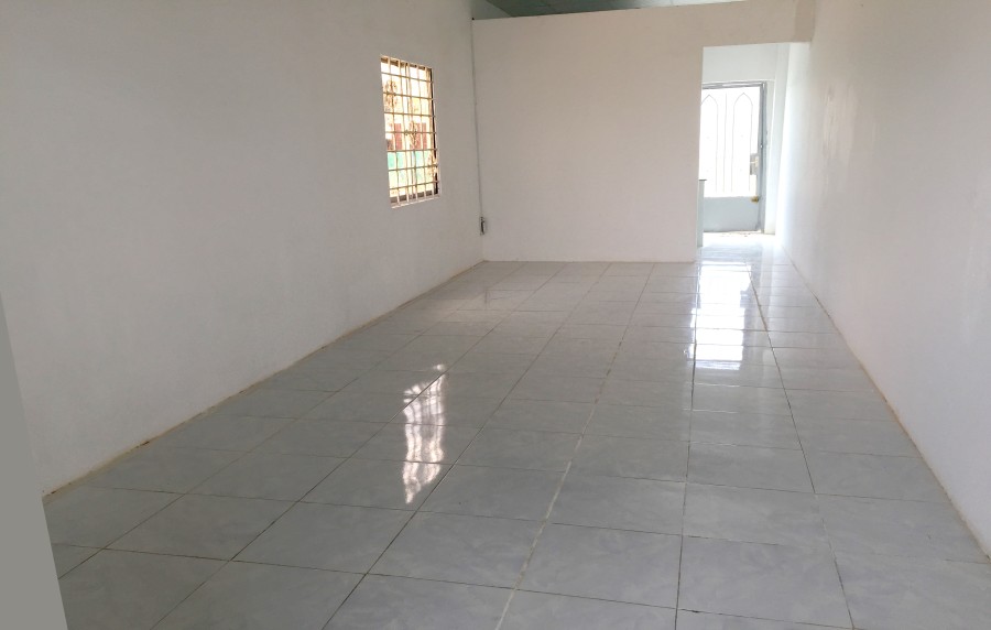 Фото 3: Отдельная комната 40м², широкая дорога 20м. Связь с хозяином: Нам - 0343800017